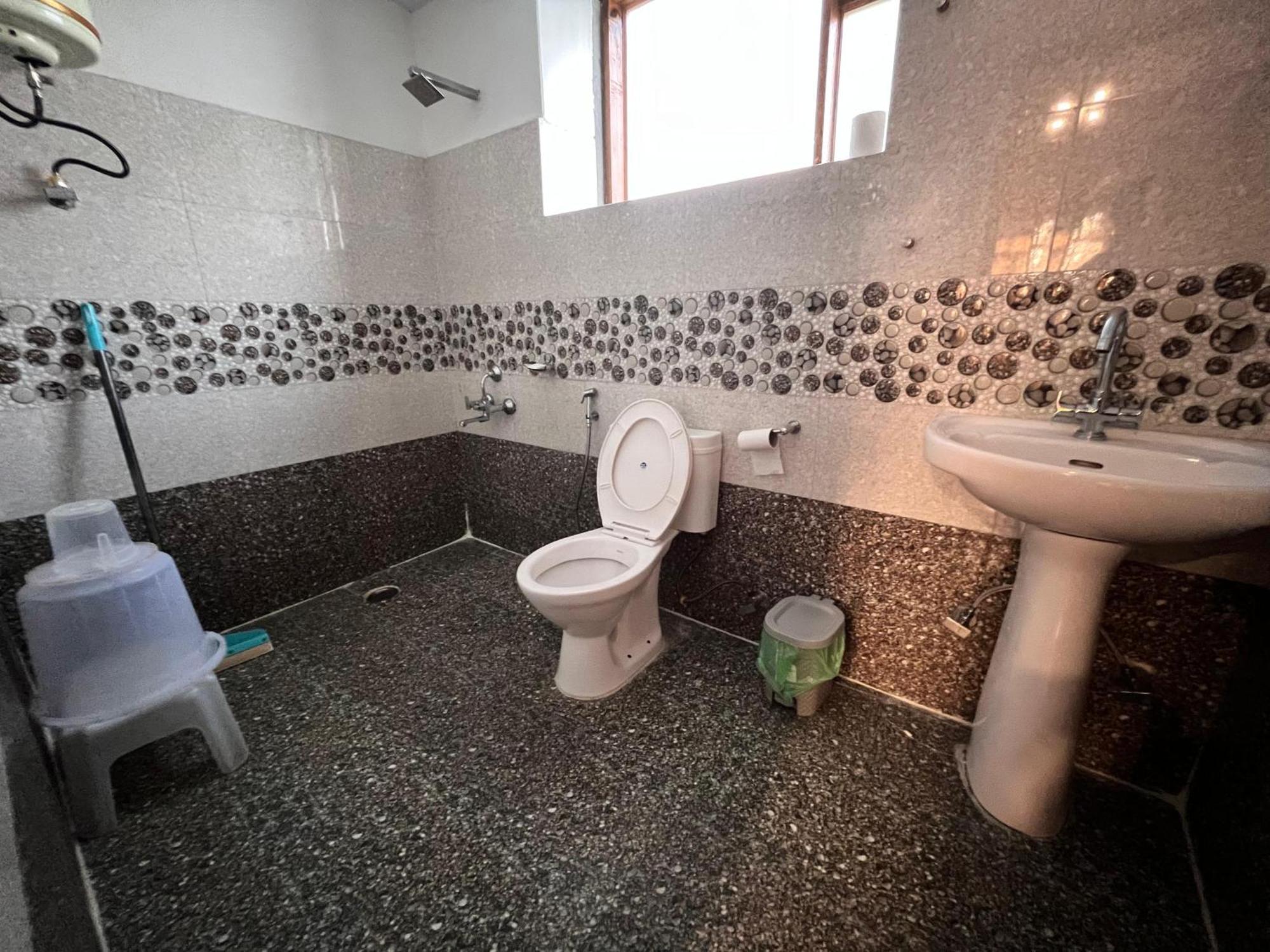 Dormigo Hostel Bir  Luaran gambar